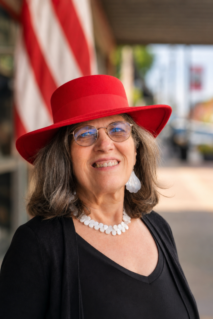 Sarah Poff
Multimedia-Storyteller